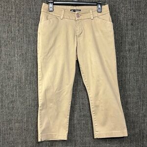 Lee Curvy Fit Capris